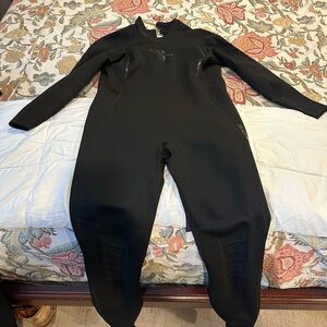Men’s Scuba Pro 4XL Summer Suit. Never Worn